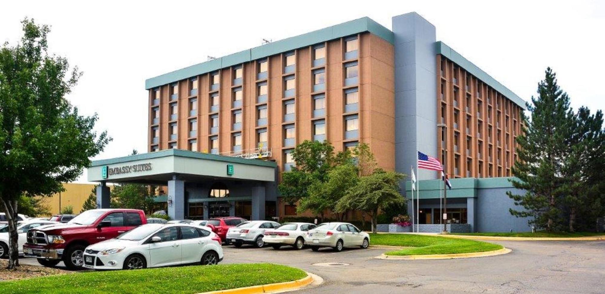 Embassy Suites By Hilton Denver Central Park Exterior foto