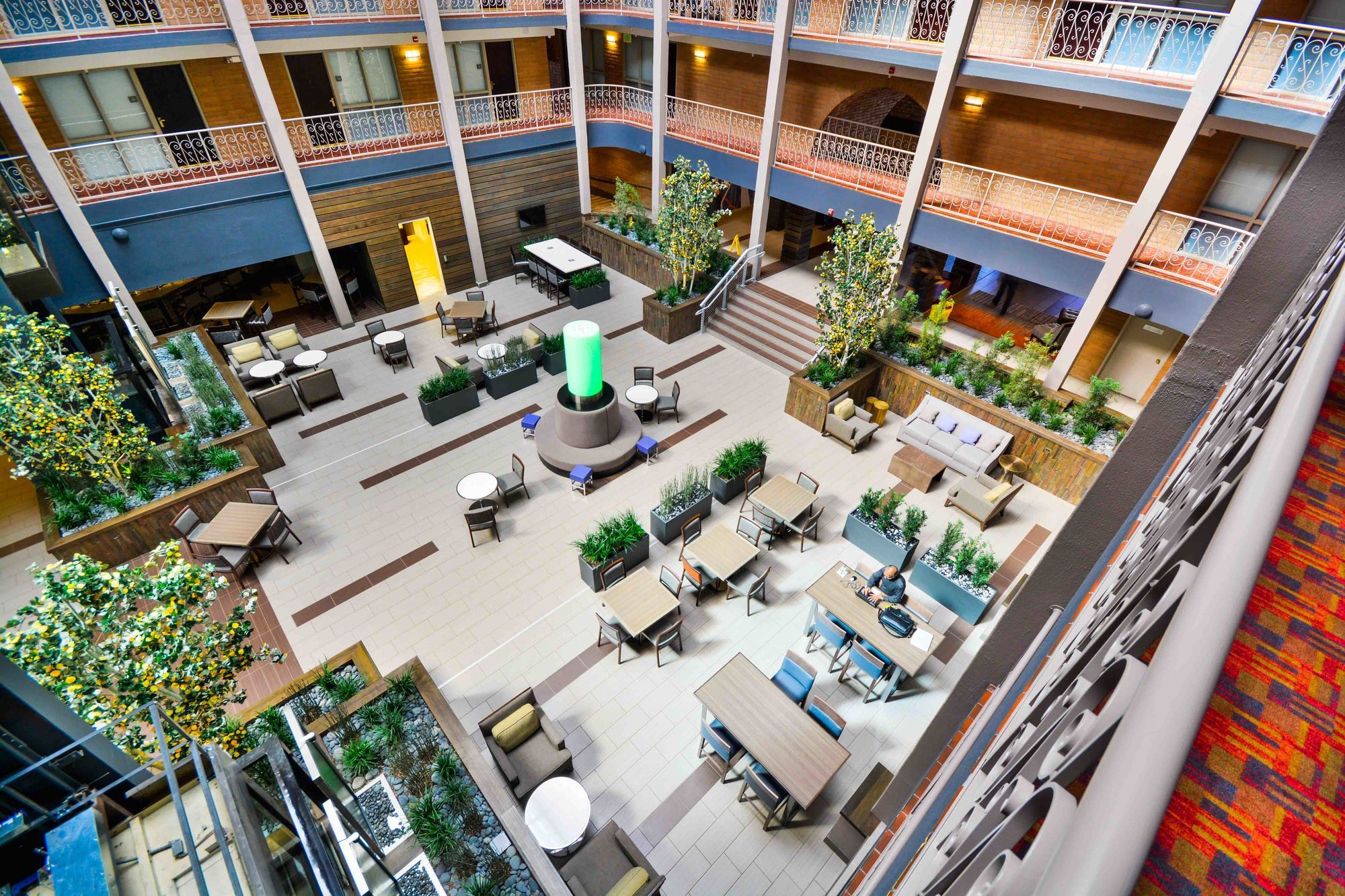 Embassy Suites By Hilton Denver Central Park Interior foto